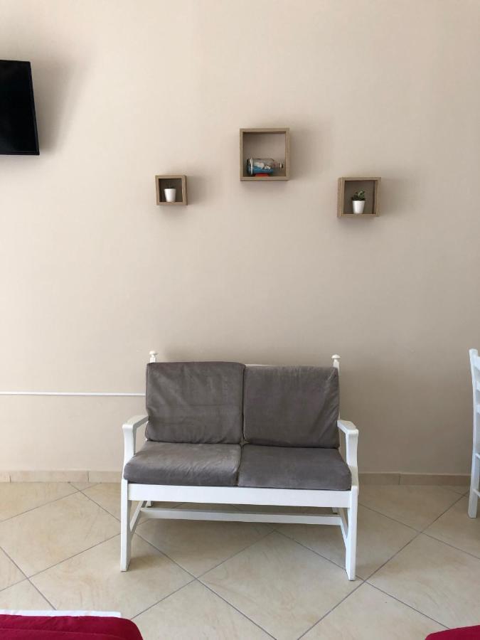 Petros Rooms & Apartments Lixúri Exterior foto